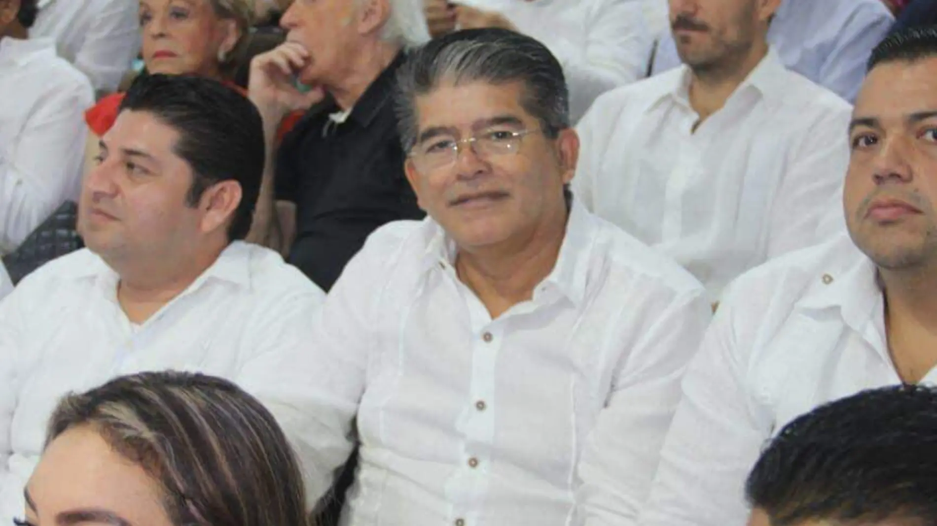 Alfonso Baca congreso